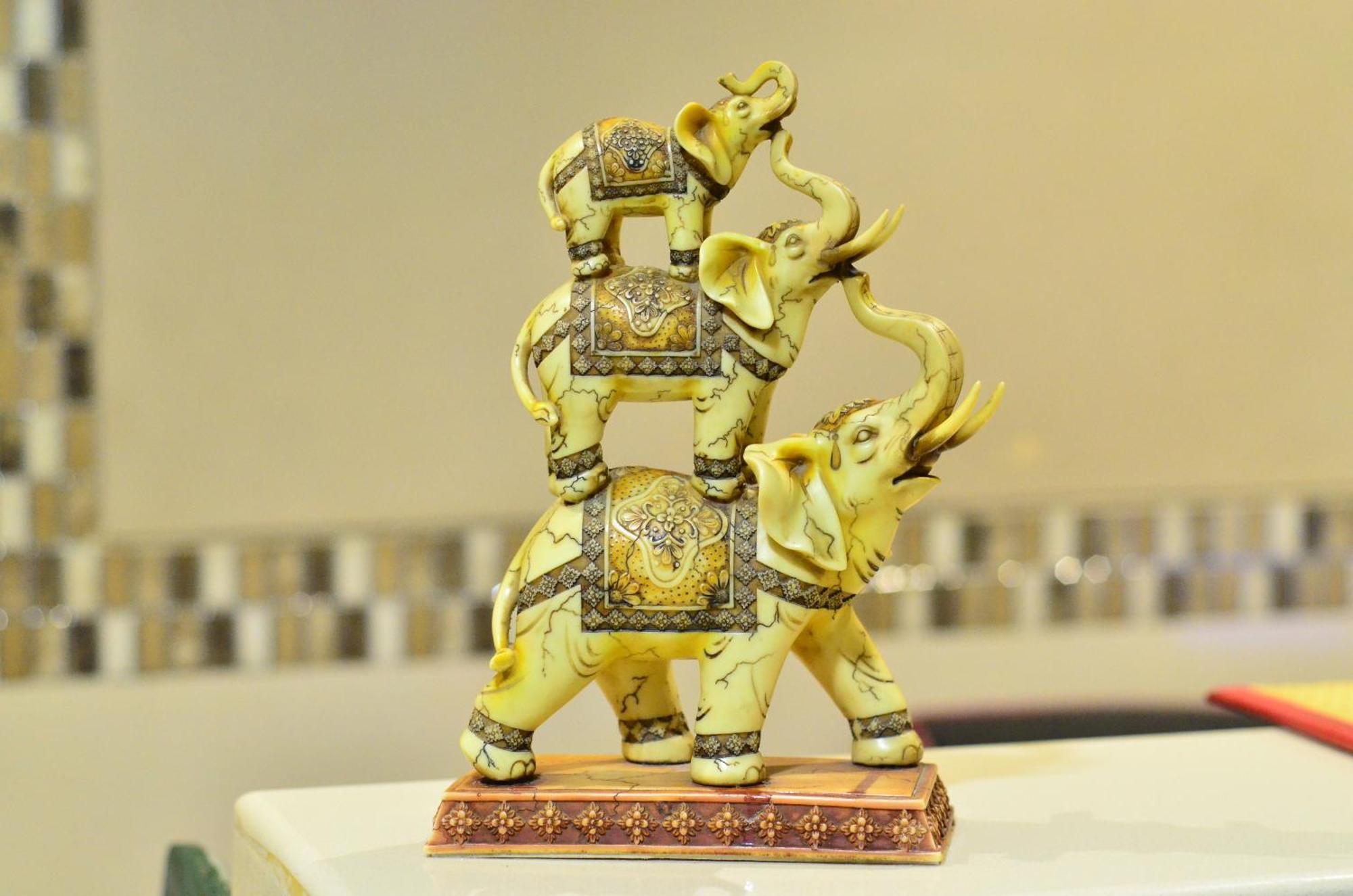 Shri Laxmi Mumbai (Bombay)