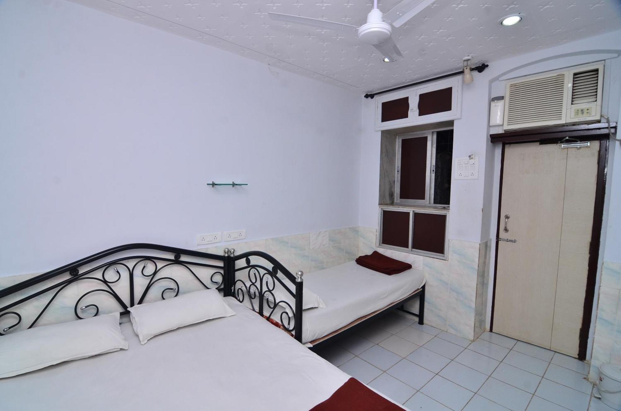 Shri Laxmi Hotel Mumbai (Bombay)
